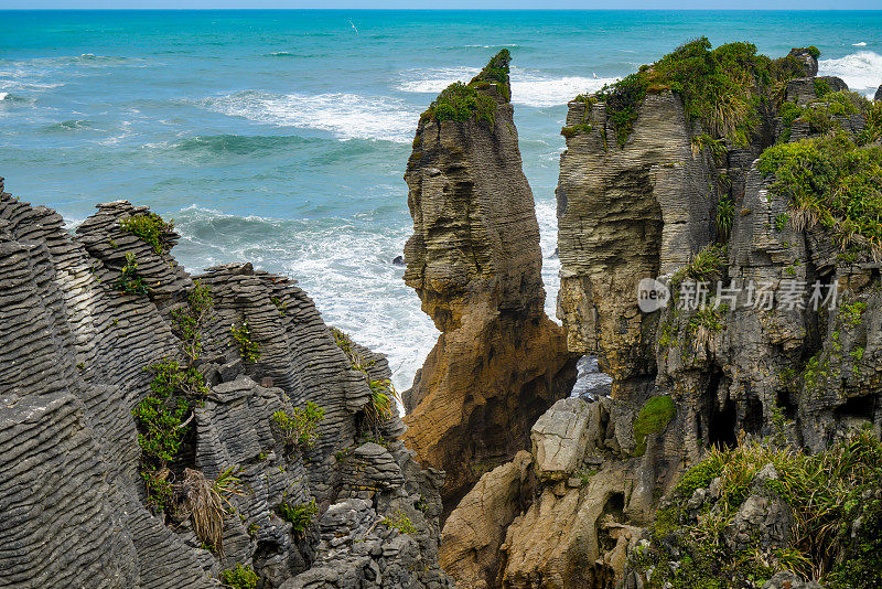 Punakaiki Pancake Rocks and Blowholes Walk, Paparoa国家公园，新西兰